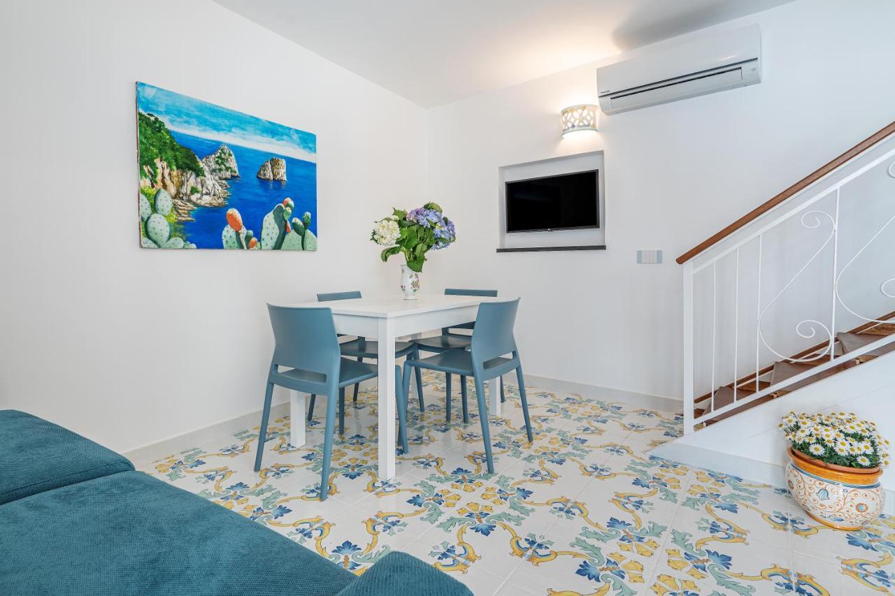 Apartamento A I R Il Palazzetto Vico Equense Exterior foto