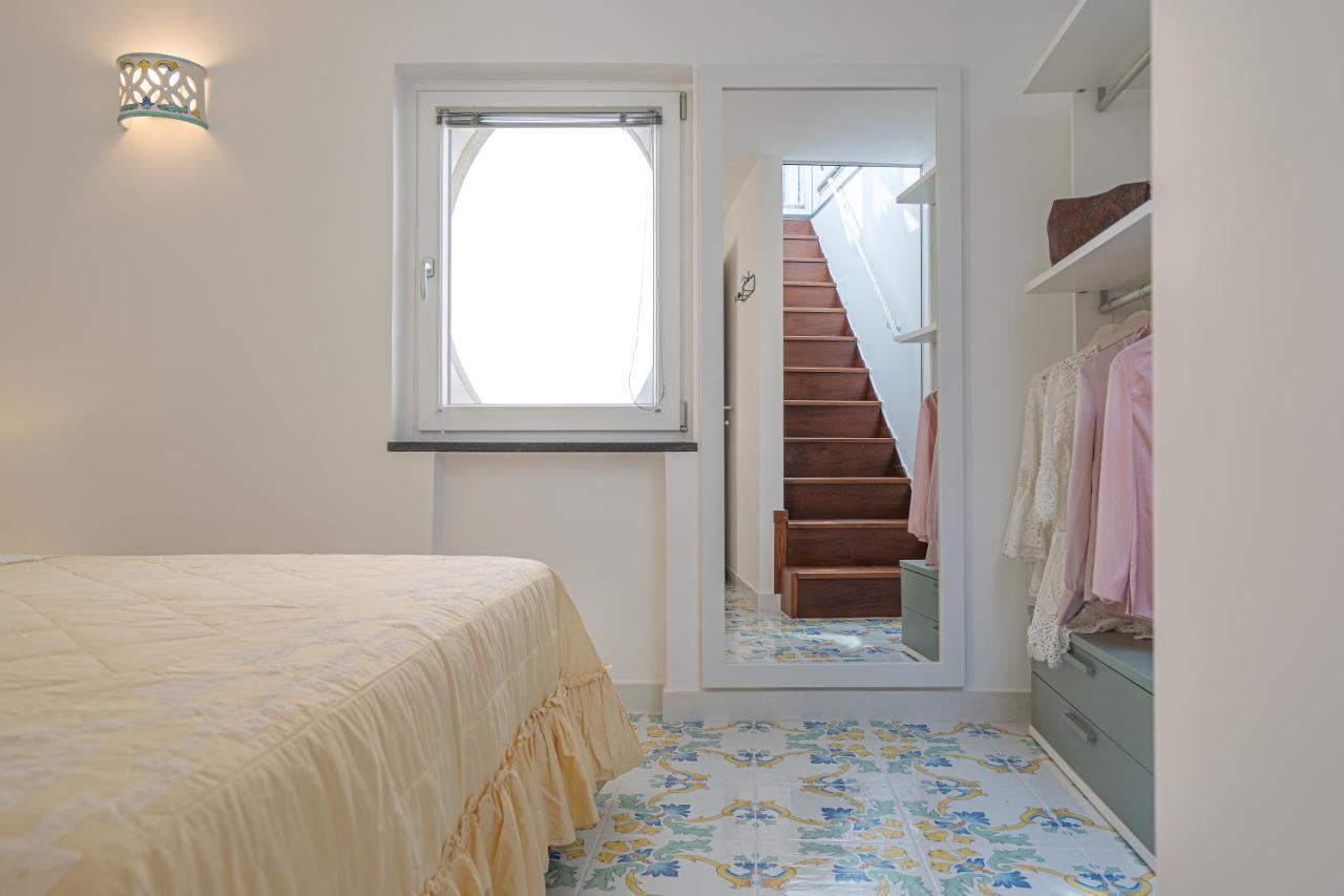 Apartamento A I R Il Palazzetto Vico Equense Exterior foto